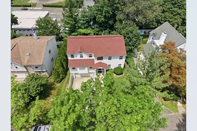 70A Manor Drive, Great Neck, NY 11020 - Photo 5