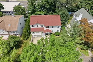 70 A Manor Dr, Great Neck, NY 11020 - Photo 5
