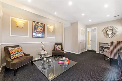 22 Delaware Avenue, Jericho, NY 11753 - Photo 15