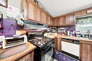 27 Delaware Dr, Sparrow Bush, NY 12780 - Photo 17