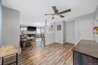 36 Rosalie Place, Patchogue, NY 11772 - Photo 9