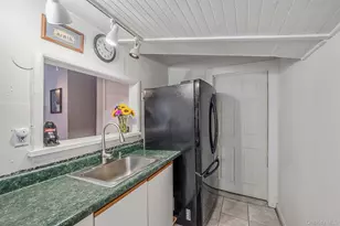 36 Rosalie Pl, Patchogue, NY 11772 - Photo 11