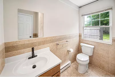36 Rosalie Place, Patchogue, NY 11772 - Photo 17