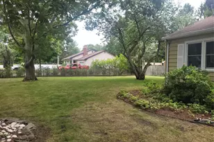 10 Graham Rd, Hampton Bays, NY 11946 - Photo 3