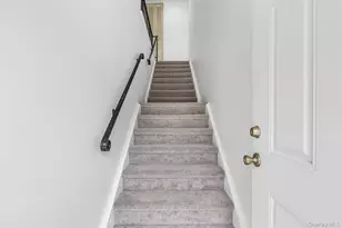 408 Carpenter Ave, Newburgh, NY 12550 - Photo 3