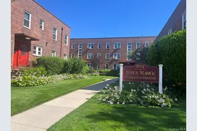 275 Maple Ave #B5, Rockville Centre, NY 11570 - Photo 1