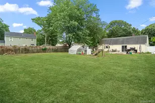 39 All Points Terrace, Holbrook, NY 11741 - Photo 25
