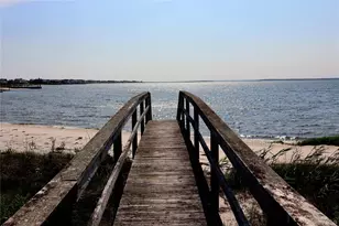 556 Dune Rd, Westhampton, NY 11977 - Photo 35