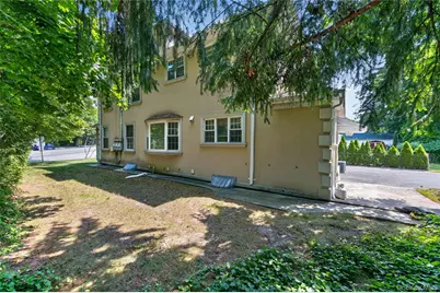 143 Searingtown Road, Albertson, NY 11507 - Photo 5