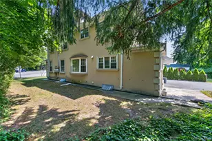 143 Searingtown Rd, Albertson, NY 11507 - Photo 5