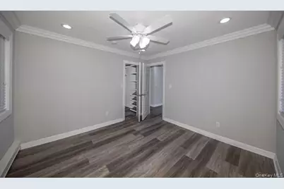 75 Lamplighter Lane #5B, Massapequa, NY 11758 - Photo 7