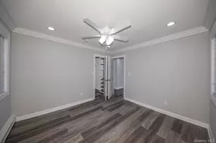 75 Lamplighter Ln, Massapequa, NY 11758 - Photo 7