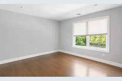 134 Montauk Highway, Westhampton, NY 11977 - Photo 25