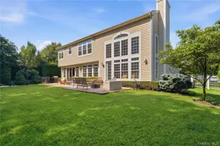 35 Monterrey Dr, Saint James, NY 11780 - Photo 33