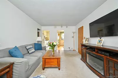 245-12 62 Avenue #2nd Floor, Douglaston, NY 11362 - Photo 7