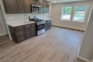 23 Tuthill St, Huntington, NY 11743 - Photo 3