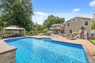 236 Windsor Ave, Brightwaters, NY 11718 - Photo 31