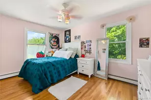 236 Windsor Ave, Brightwaters, NY 11718 - Photo 17
