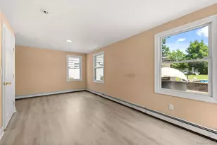 236 Windsor Ave, Brightwaters, NY 11718 - Photo 21