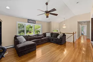 236 Windsor Ave, Brightwaters, NY 11718 - Photo 5