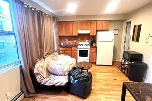 90-22 161st St, Jamaica, NY 11432 - Photo 9