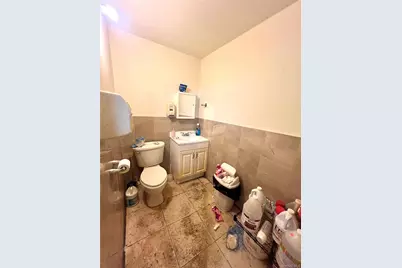 9022 161st Street, Jamaica, NY 11432 - Photo 5