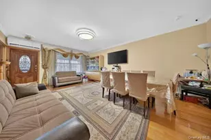 10208 62nd Rd, Forest Hills, NY 11375 - Photo 5