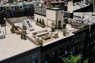 326 E 93rd St, New York, NY 10128 - Photo 9