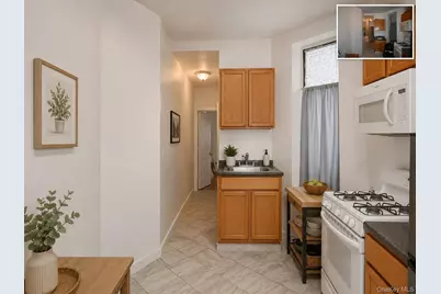 326 E 93rd Street, New York, NY 10128 - Photo 21