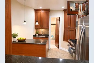 326 E 93rd Street, New York, NY 10128 - Photo 3