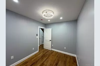 107-29 118th Street, Richmond Hill, NY 11419 - Photo 23
