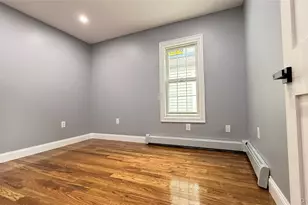 107-29 118th St, Richmond Hill, NY 11419 - Photo 11