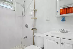 6-09 161st St, Whitestone, NY 11357 - Photo 27