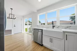 91 Doges Prom, Lindenhurst, NY 11757 - Photo 7
