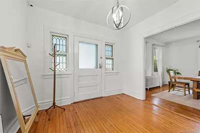 46 Meadow Lane, New Rochelle, NY 10805 - Photo 25