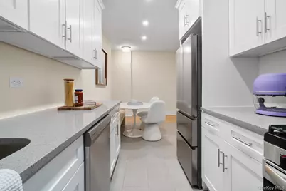 110-07 73rd Road #2K, Forest Hills, NY 11375 - Photo 5