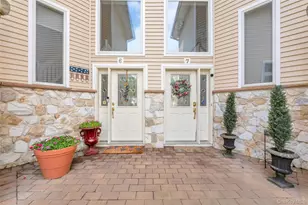 6 Princess Tree Ct, Port Jefferson, NY 11777 - Photo 3