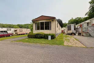 63 Tanglewood Rd, Hopewell Junction, NY 12533 - Photo 11