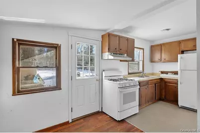 488 Tally Ho Road, Middletown, NY 10940 - Photo 9