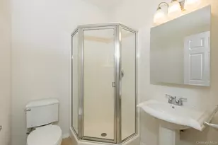 11 Jacqueline Way, North Babylon, NY 11703 - Photo 9