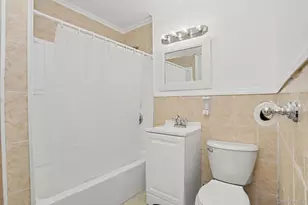 376 County Center Rd, White Plains, NY 10603 - Photo 21