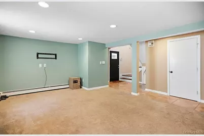 169 Wyona Avenue, Lindenhurst, NY 11757 - Photo 19