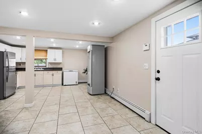 169 Wyona Avenue, Lindenhurst, NY 11757 - Photo 23