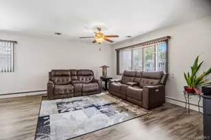 169 Wyona Ave, Lindenhurst, NY 11757 - Photo 9