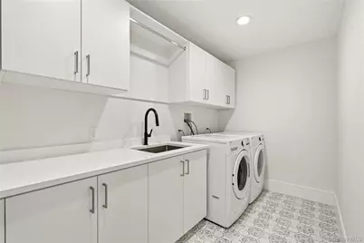 654 Caledonia Road, Dix Hills, NY 11746 - Photo 29