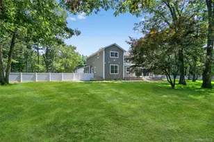 654 Caledonia Rd, Dix Hills, NY 11746 - Photo 31