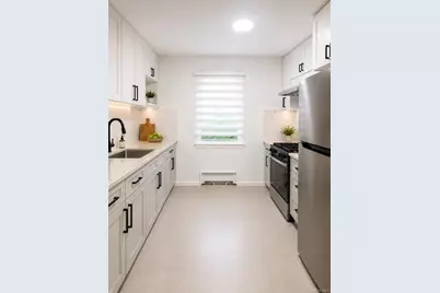 6909 150 Street #A, Flushing, NY 11367 - Photo 3
