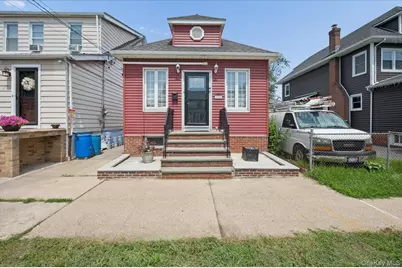 2915 Sommer Place, Bronx, NY 10465 - Photo 1