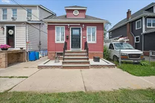 2915 Sommer Pl, Bronx, NY 10465 - Photo 1