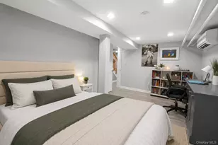 2915 Sommer Pl, Bronx, NY 10465 - Photo 21